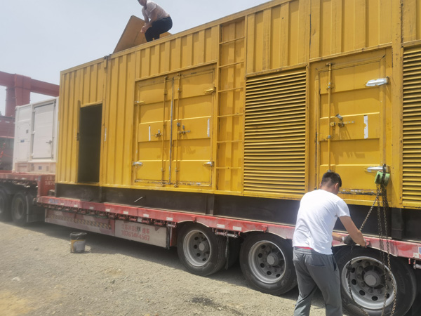 丘北发电机出租100KW发电机需要什么规格的电缆线？
